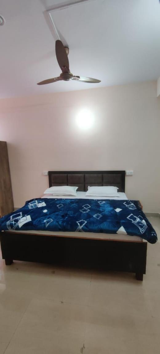 Apna Guest House Dehradun Eksteriør billede